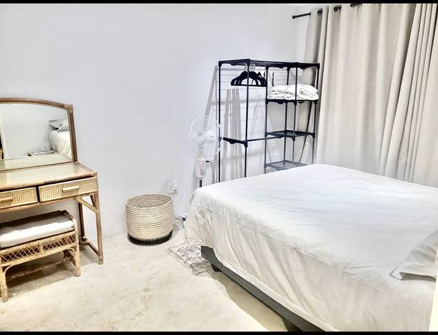 3 BEDROOM APARTMENT FOR SALE IN IVY BEACH